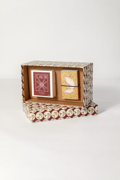 Kit Vela Flor de Amora + Caixa de Fósforo Fênix